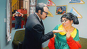 El Chibolo +18 – Don Panzón collects his rent by eating Cholondrina’s ham sandwich – CAP 2