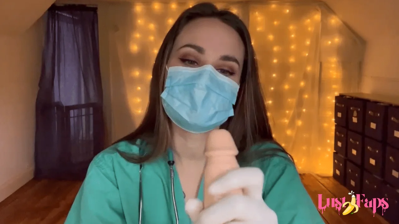 – Doctor Step-Mommy Helps You Relax /Nina Crowne
